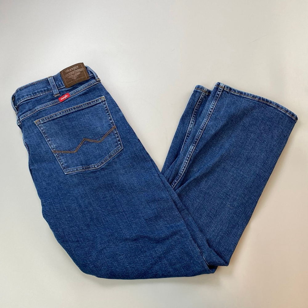 Wrangler Jeans Mens 36 Blue Relaxed Bootcut Western Country Workwear Casual